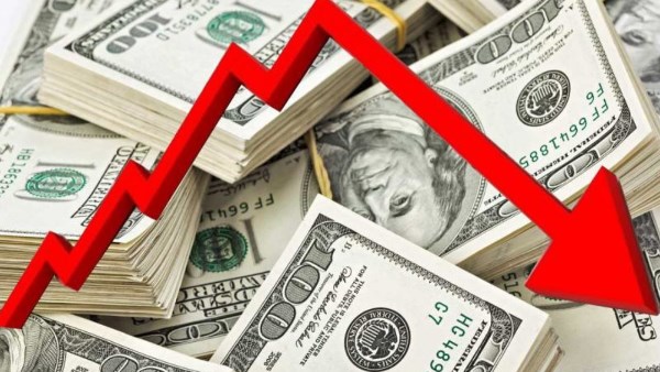 صدمة الدولار بـ 40 جنيه.. ما هي المفاجأة التي كشفها خبير اقتصادي بعد تصريح موازنة النواب؟