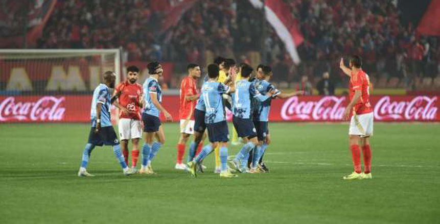 مشاهدة مباراة الأهلي وبيراميدز بث مباشر اليوم: تابع أبرز لحظات الدوري المصري في قمة الإثارة والتشويق!