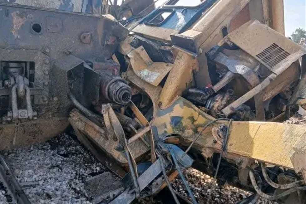 الكشف عن السبب الصادم وراء حادث قطار مطروح: اصطدام بـ«لودر» يثير التساؤلات