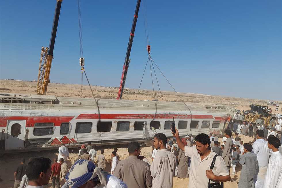 كامل الوزير يتابع عن كثب حادث قطار مطروح: البحث عن الحقيقة وتحديد المسؤوليات