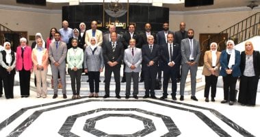 رئيس جامعة حلوان يلتقي بالسفير هشام بدر لمناقشة جائزة مصر للتميز الحكومي