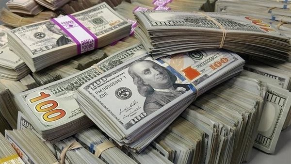 تحليل سعر الدولار أمام الجنيه داخل بنوك مصر: التقلبات والتحديات الجديدة