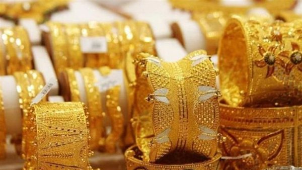 تراجع أسعار الذهب في مصر وتأثيره على الاقتصاد المحلي: توقعات وتساؤلات