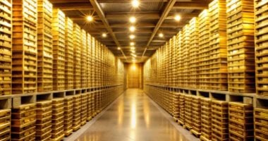 ارتفاع أسعار الذهب في مصر: عيار 18 يصل إلى 4041 جنيهًا - تأثيرات جائحة كورونا وعوامل أخرى تؤثر على اقتصاد مصر